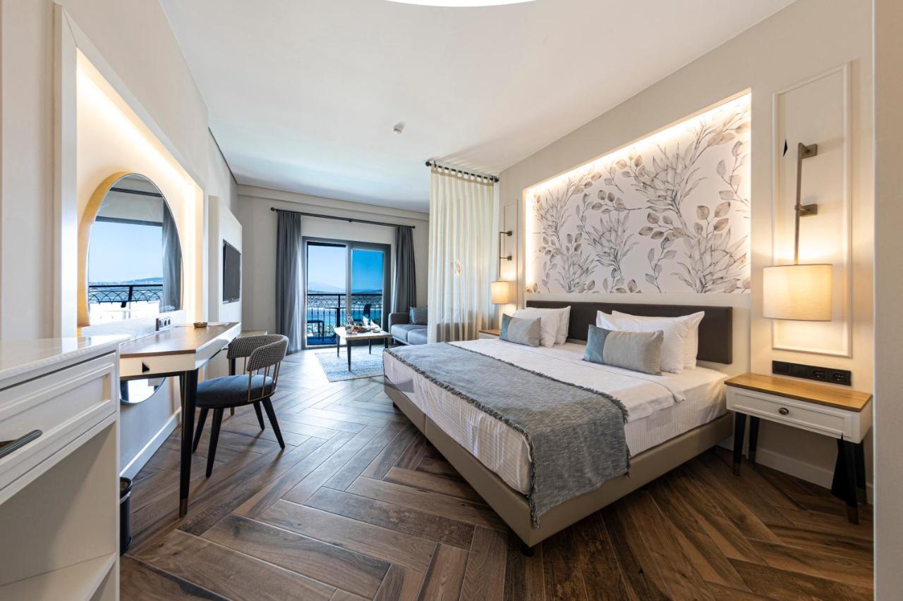 Soliport Hotel & Spa Alacati Exterior photo